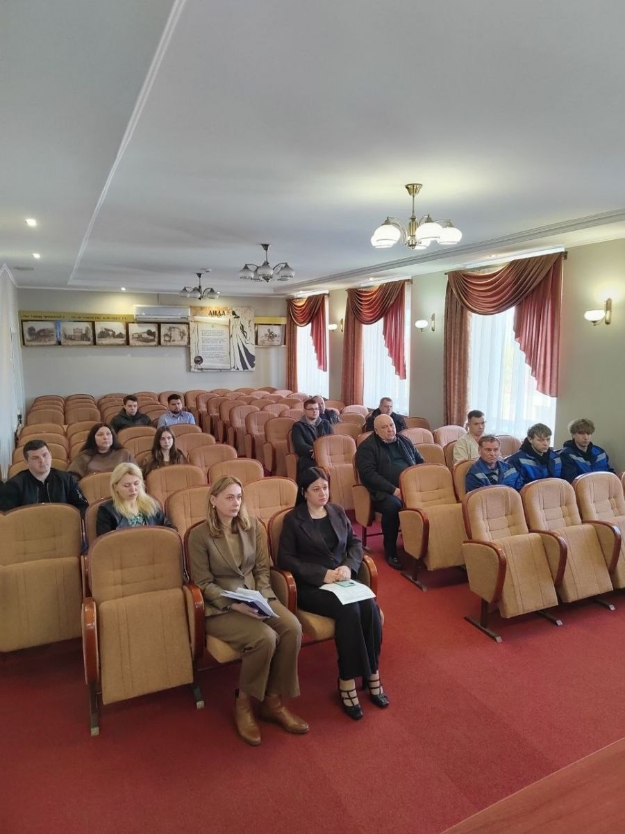встреча руководства с молодыми специалистами и начальниками структурных подразделений